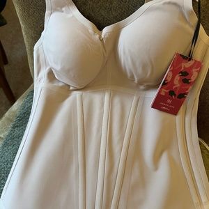 Boldness / Tank  Sand color size Large